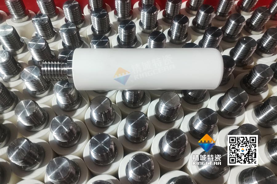 离别金属污染与断裂：纯陶瓷棒钉助力锂电砂磨机棒钉优化升级